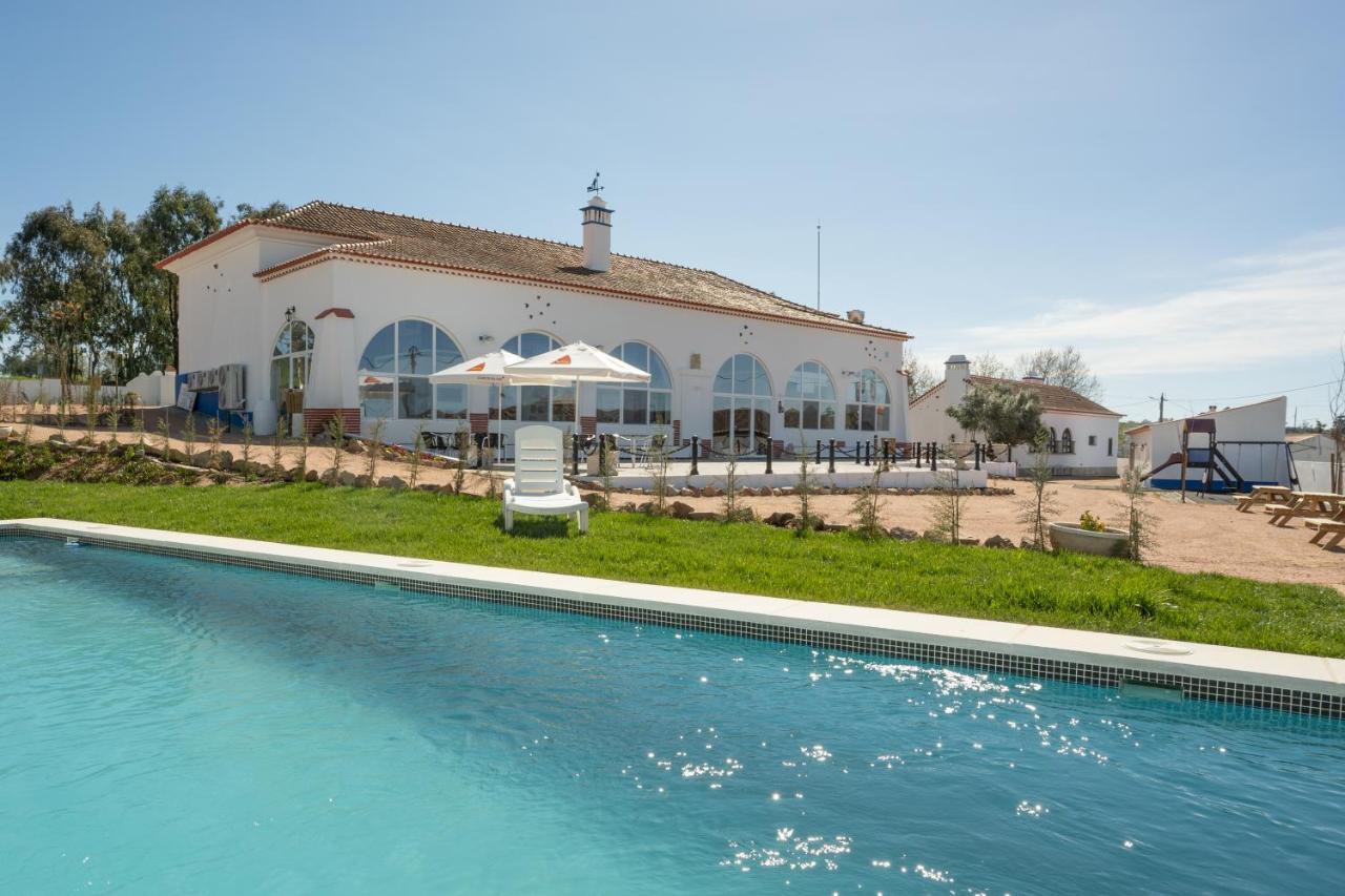 Vila Fernando  Escola Do Fado Bed & Breakfast エクステリア 写真