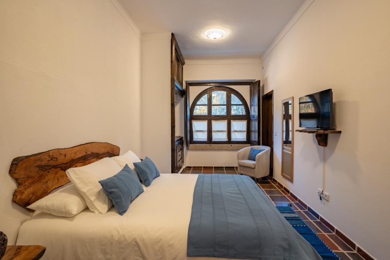 Vila Fernando  Escola Do Fado Bed & Breakfast エクステリア 写真